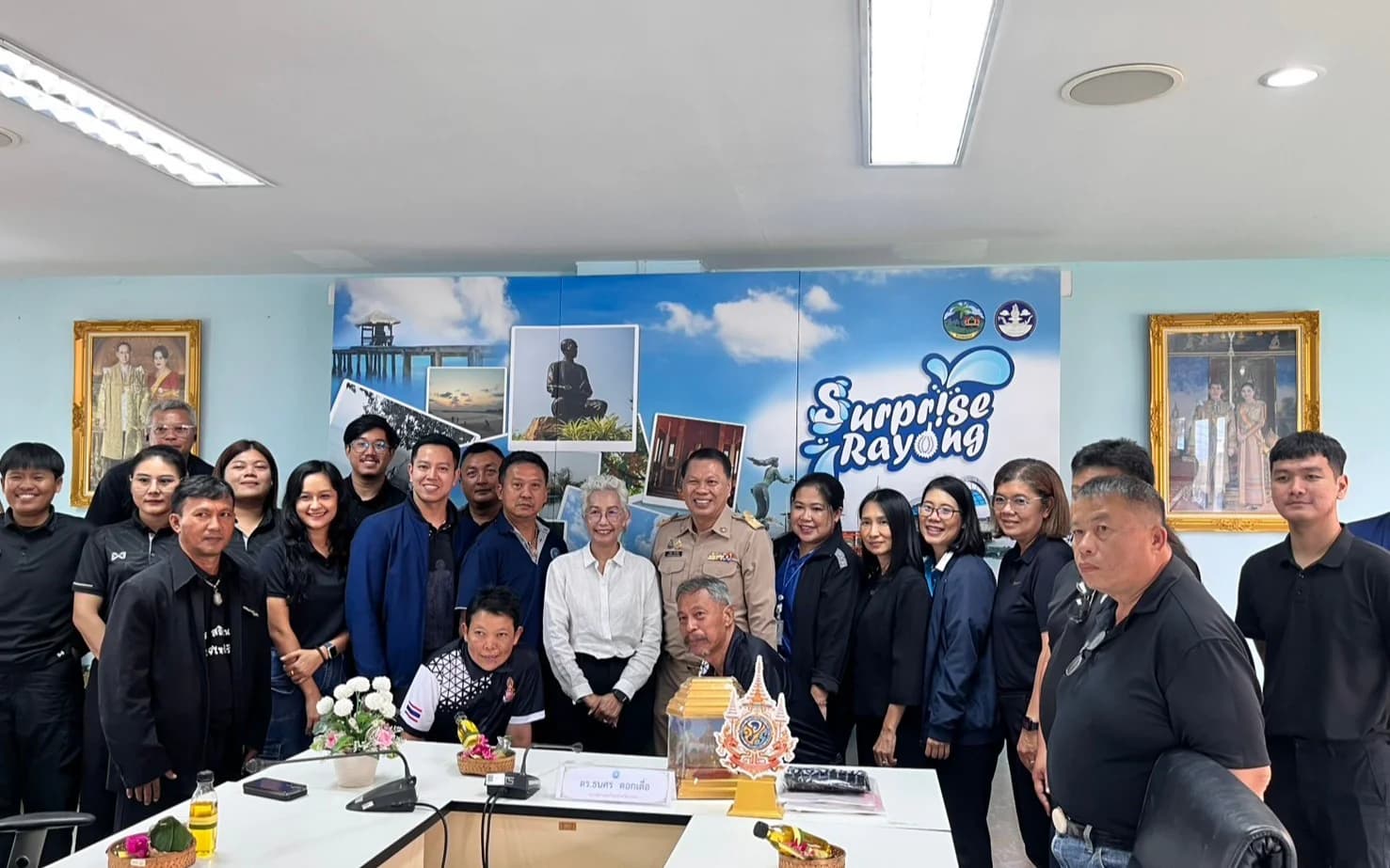 นายธนศร ดอกเดื่อ ท่องเที่ยวและกีฬาจังหวัดระยอง เป็นวิทยากรผู้บรรยายกิจกรรมแลกเปลี่ยนเรียนรู้แนวปฏิบัติที่เป็นเลิศ (Best Practice)